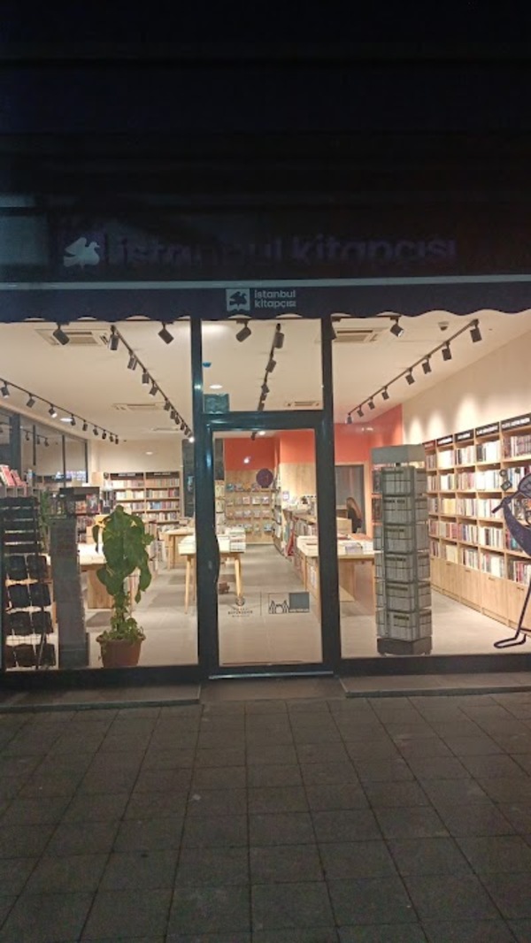 İstanbul Kitapçısı Silahtarağa