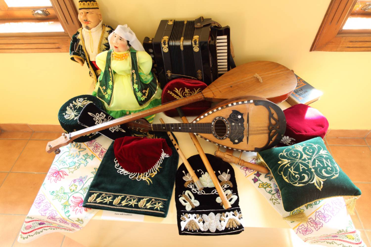 Tatar Kültürü Yayınları ve Objeler
