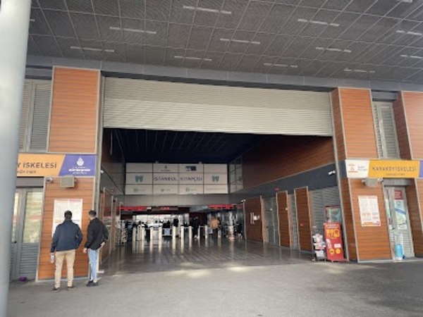 İstanbul Kitapçısı Karaköy Şubesi